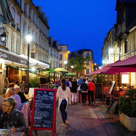 Le St-Laurent - Magnifique Triplex - Calme Caen Esterno foto