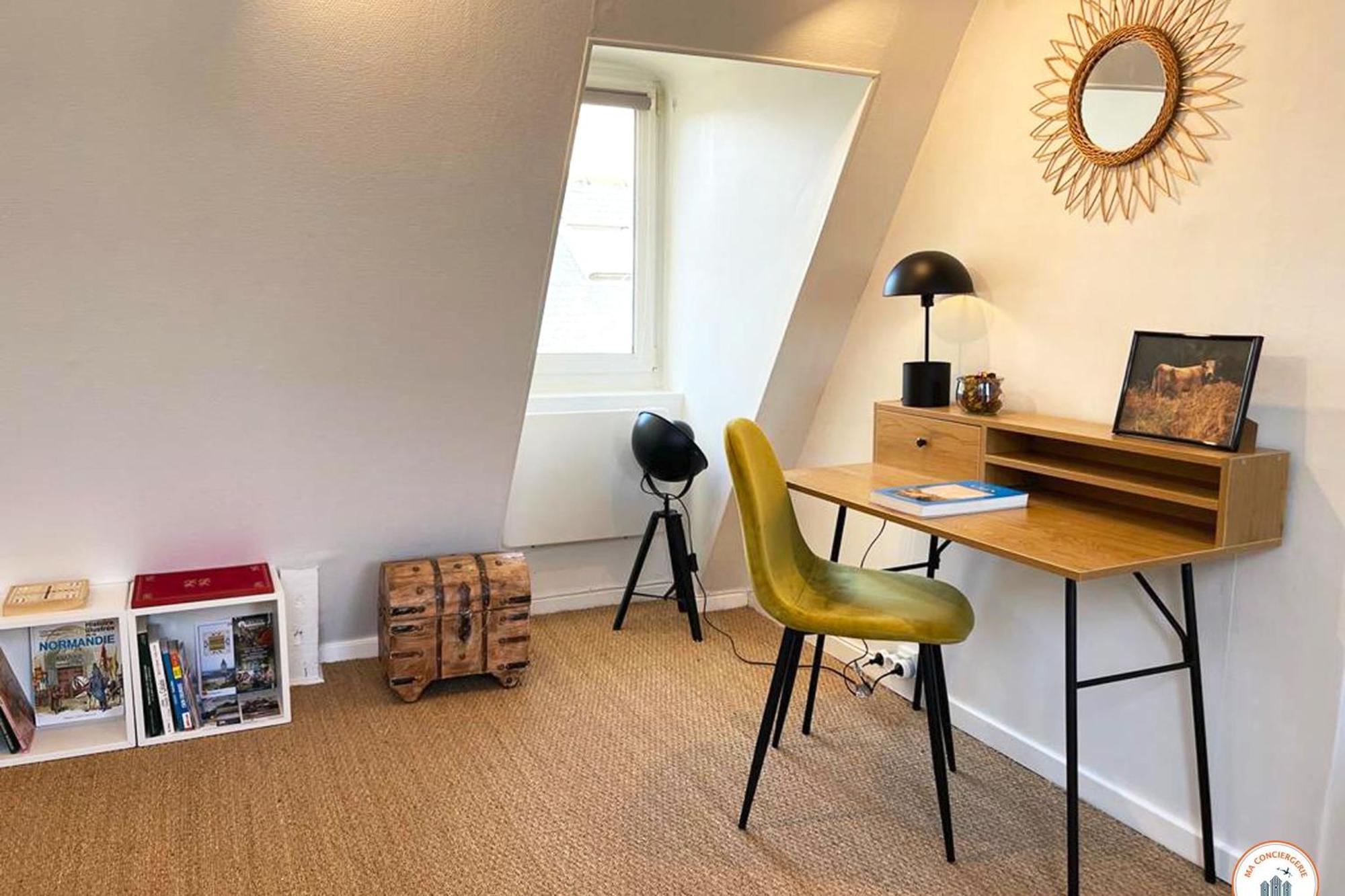Le St-Laurent - Magnifique Triplex - Calme Caen Esterno foto