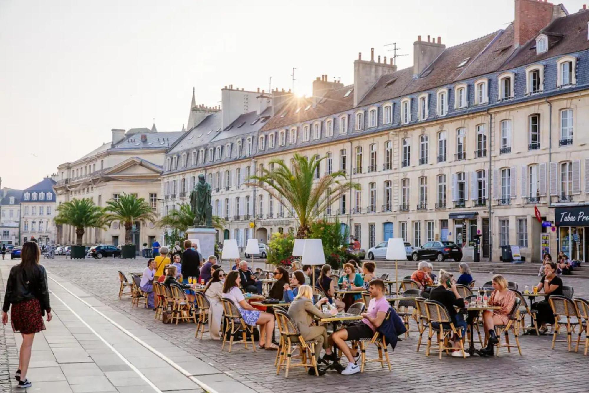 Le St-Laurent - Magnifique Triplex - Calme Caen Esterno foto