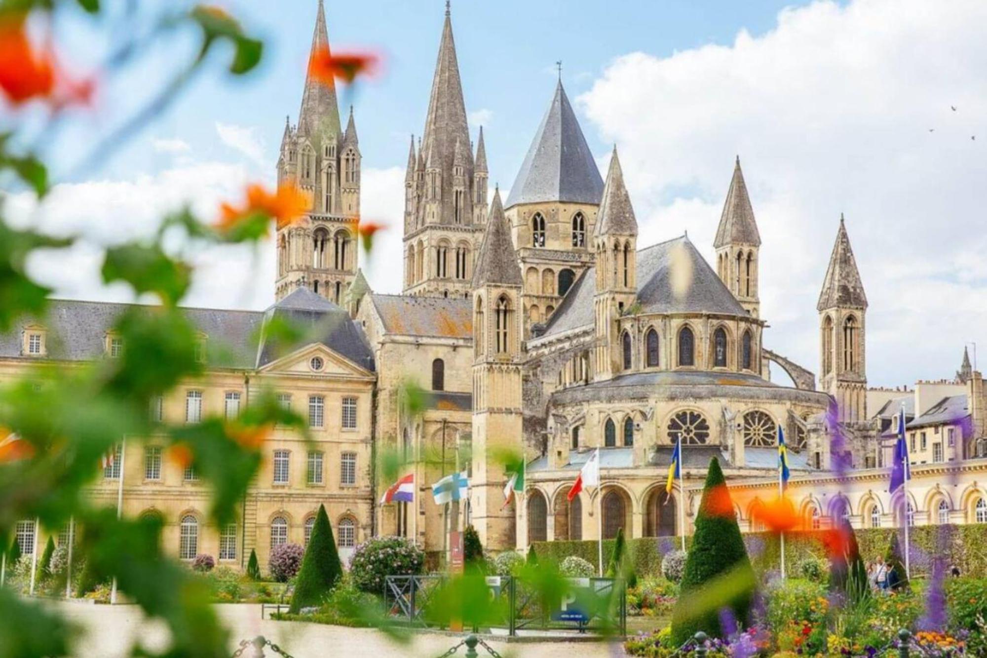 Le St-Laurent - Magnifique Triplex - Calme Caen Esterno foto